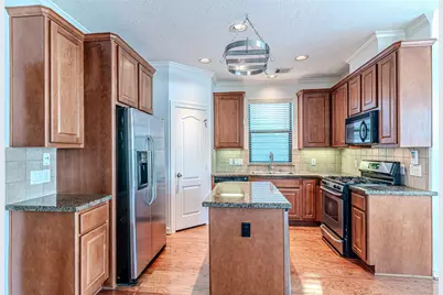 1828 Woodbend Village Court, Houston, TX 77055 - Photo 17