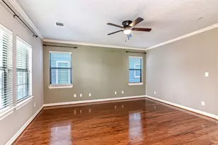 1828 Woodbend Village Ct, Houston, TX 77055 - Photo 13