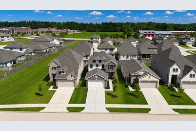 10423 Rochester Hills Lane, Tomball, TX 77375 - Photo 35