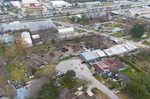 521 Blue Bell Rd, Houston, TX 77037 - Photo 13