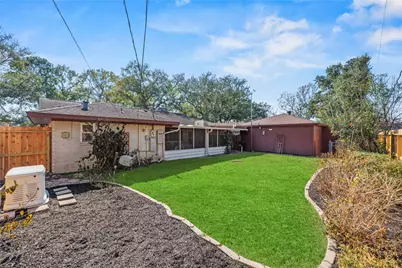 8510 Braes Meadow Drive, Houston, TX 77071 - Photo 33