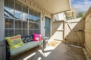 855 Augusta Dr, Houston, TX 77057 - Photo 3