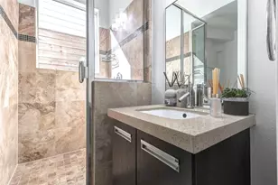 5715 Larkin St, Houston, TX 77007 - Photo 11