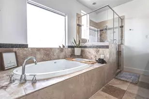 5715 Larkin St, Houston, TX 77007 - Photo 17