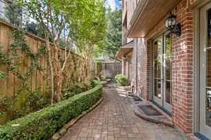 1010 Nantucket Dr, Houston, TX 77057 - Photo 43