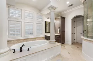 1010 Nantucket Dr, Houston, TX 77057 - Photo 13