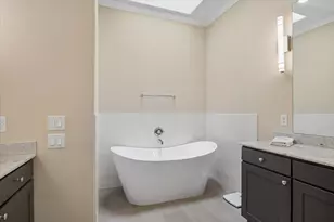 815 Shallow Hollow Dr, Houston, TX 77018 - Photo 17