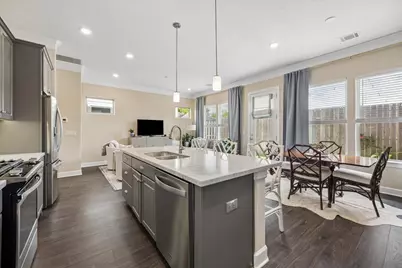 815 Shallow Hollow Drive, Houston, TX 77018 - Photo 3