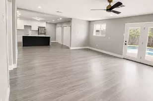 526 Hidden Valley Dr, Houston, TX 77037 - Photo 5
