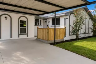 526 Hidden Valley Dr, Houston, TX 77037 - Photo 1