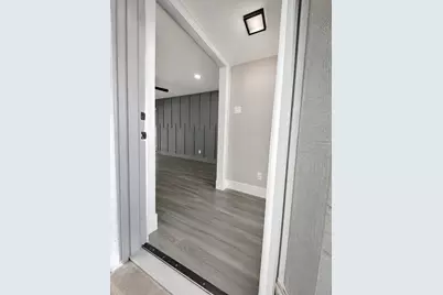 526 Hidden Valley Drive, Houston, TX 77037 - Photo 3