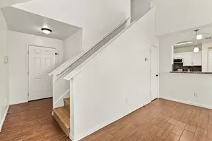 7842 Winding Creek View, Houston, TX 77072 - Photo 5