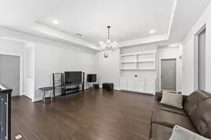 11 Laurel Wreath Trl, Sugar Land, TX 77498 - Photo 23