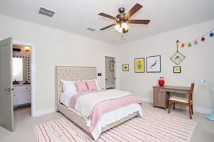 11 Laurel Wreath Trl, Sugar Land, TX 77498 - Photo 19