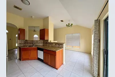 6431 Diamond Rock Drive, Katy, TX 77449 - Photo 5