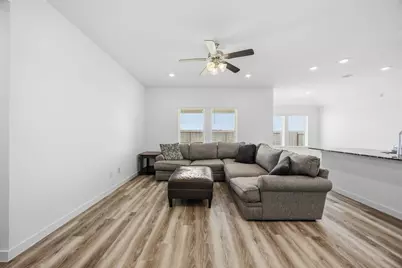 9522 Wall Street, Texas City, TX 77591 - Photo 5