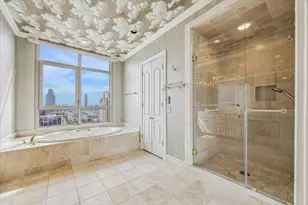 1000 Uptown Park Blvd, Houston, TX 77056 - Photo 19