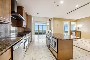 1000 Uptown Park Blvd, Houston, TX 77056 - Photo 9