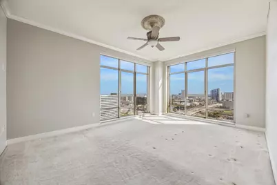 1000 Uptown Park Boulevard #243, Houston, TX 77056 - Photo 17