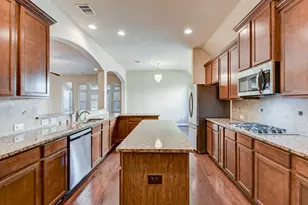 39 S Pinto Point Cir, Spring, TX 77389 - Photo 17