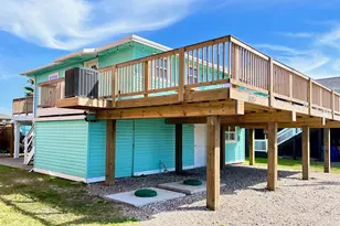 110 Ocean Ave, Surfside Beach, TX 77541 - Photo 3