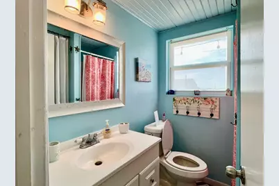 110 Ocean Avenue, Surfside Beach, TX 77541 - Photo 21