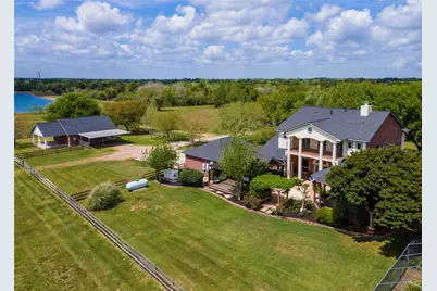 8211 Deats Lane, Dickinson, TX 77539 - Photo 7