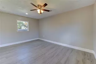 3020 2nd Ave N, Texas City, TX 77590 - Photo 23