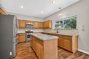 16511 Dawncrest Way, Sugar Land, TX 77498 - Photo 9
