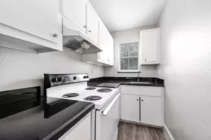 1711 Fourcade St, Houston, TX 77023 - Photo 5