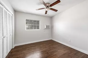 1711 Fourcade St, Houston, TX 77023 - Photo 7