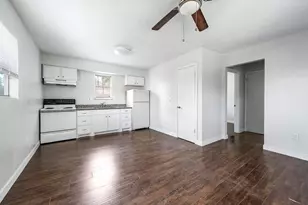 1711 Fourcade St, Houston, TX 77023 - Photo 3
