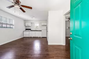 1711 Fourcade St, Houston, TX 77023 - Photo 1