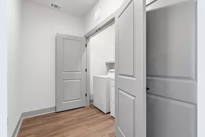 1950 Winrock Boulevard #b2, Houston, TX 77057 - Photo 3