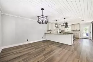 18502 Wells Ct, Pearland, TX 77584 - Photo 9