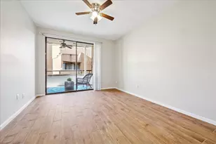 5210 Weslayan St, Houston, TX 77005 - Photo 9