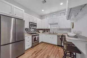 8715 Meadowcroft Dr, Houston, TX 77063 - Photo 3
