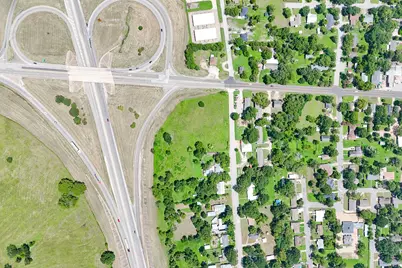 102 S Dixie Street, Brenham, TX 77833 - Photo 3