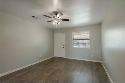 600 Palm Street #15, Huntsville, TX 77340 - Photo 3
