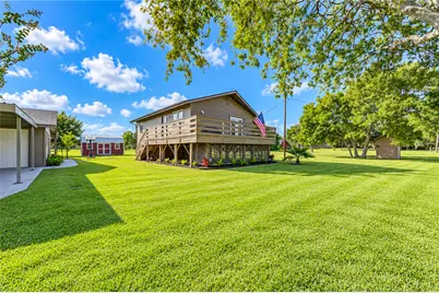 11605 Strom, Dickinson, TX 77539 - Photo 3