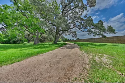 810 Highway 237, Burton, TX 77835 - Photo 7