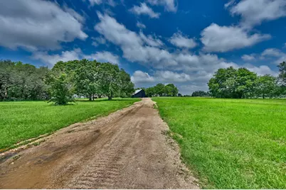 810 Highway 237, Burton, TX 77835 - Photo 11