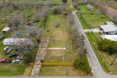 301 Oakland Street, Baytown, TX 77520 - Photo 5