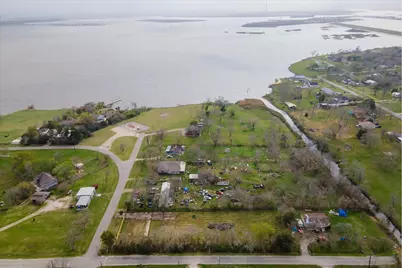 301 Oakland Street, Baytown, TX 77520 - Photo 33