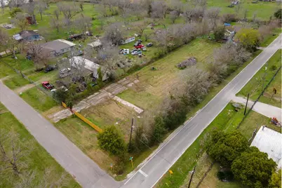 301 Oakland Street, Baytown, TX 77520 - Photo 7