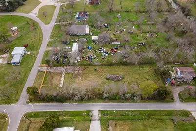 301 Oakland Street, Baytown, TX 77520 - Photo 13