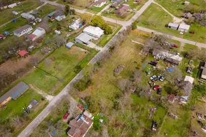 301 Oakland Street, Baytown, TX 77520 - Photo 19