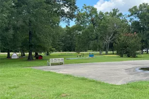 465 Lexington St, Livingston, TX 77351 - Photo 21