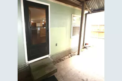 6735 Narcissus Street #A, Houston, TX 77087 - Photo 7