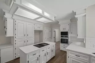 6786 Kestrel Ct, Houston, TX 77069 - Photo 9
